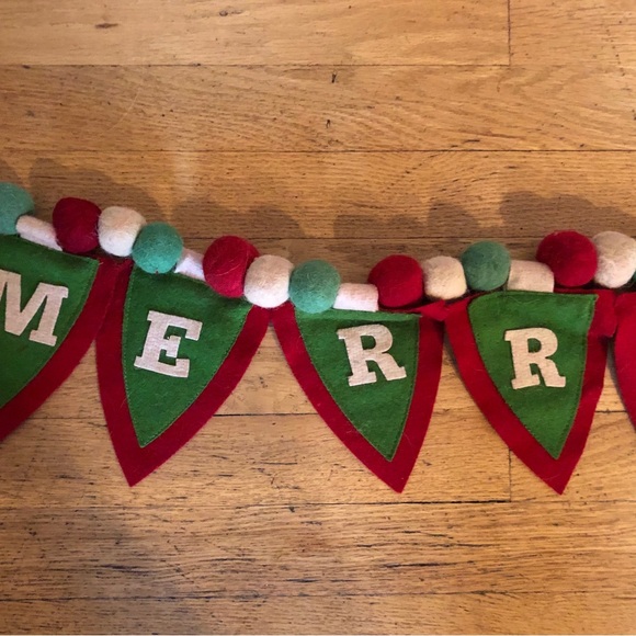 Merry Christmas fabric 72” red and green garland - Picture 3 of 4